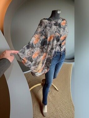 NWOT Boutique Abstract Marbled Layered Kaftan w/ Viscose Tank Liner Size M